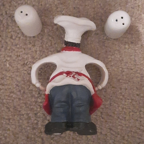 Chef salt and pepper shaker set - Picture 3 of 4